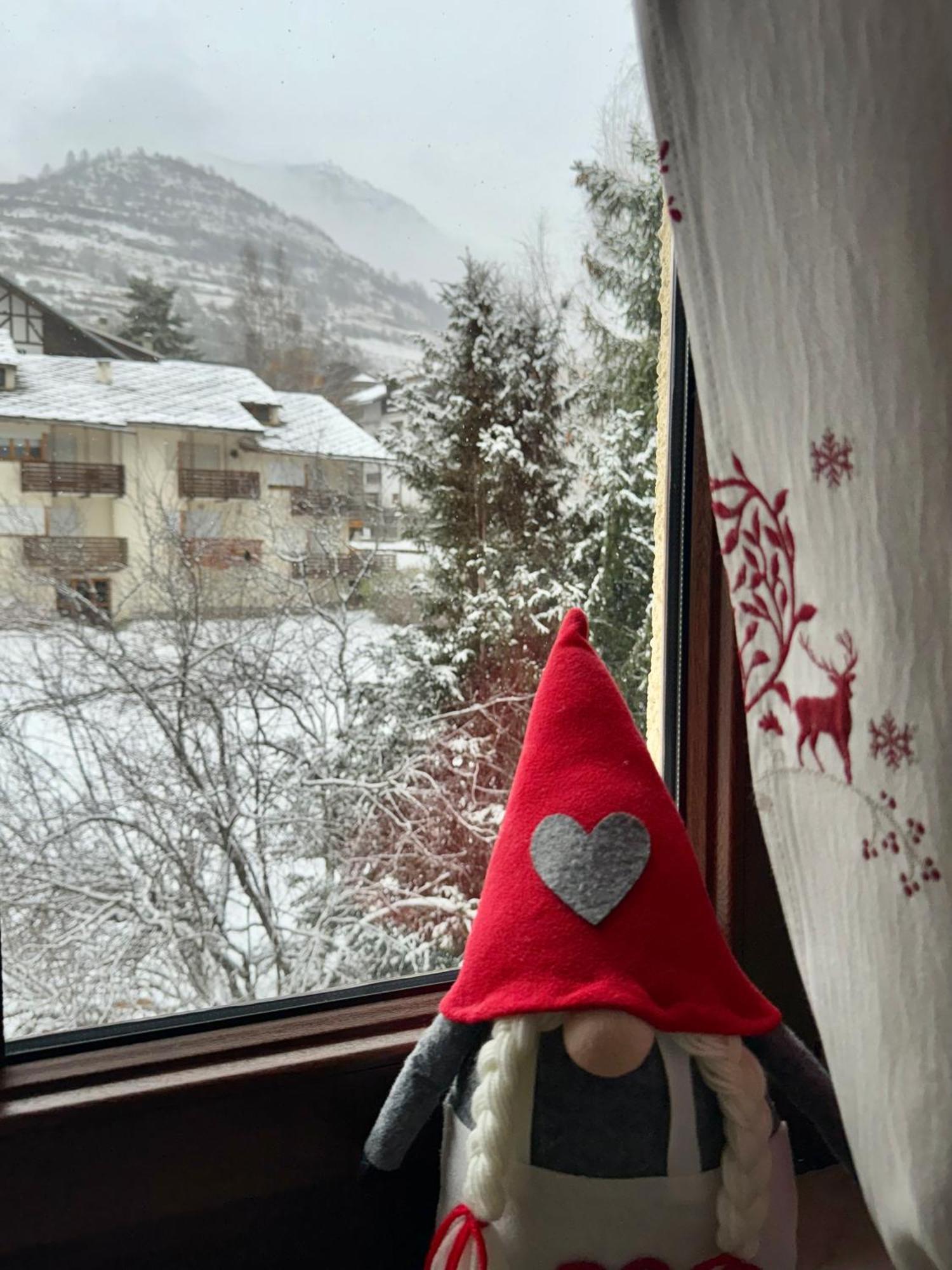 Gina'S Home - Appartamento Nel Cuore Di Bardonecchia Exterior foto