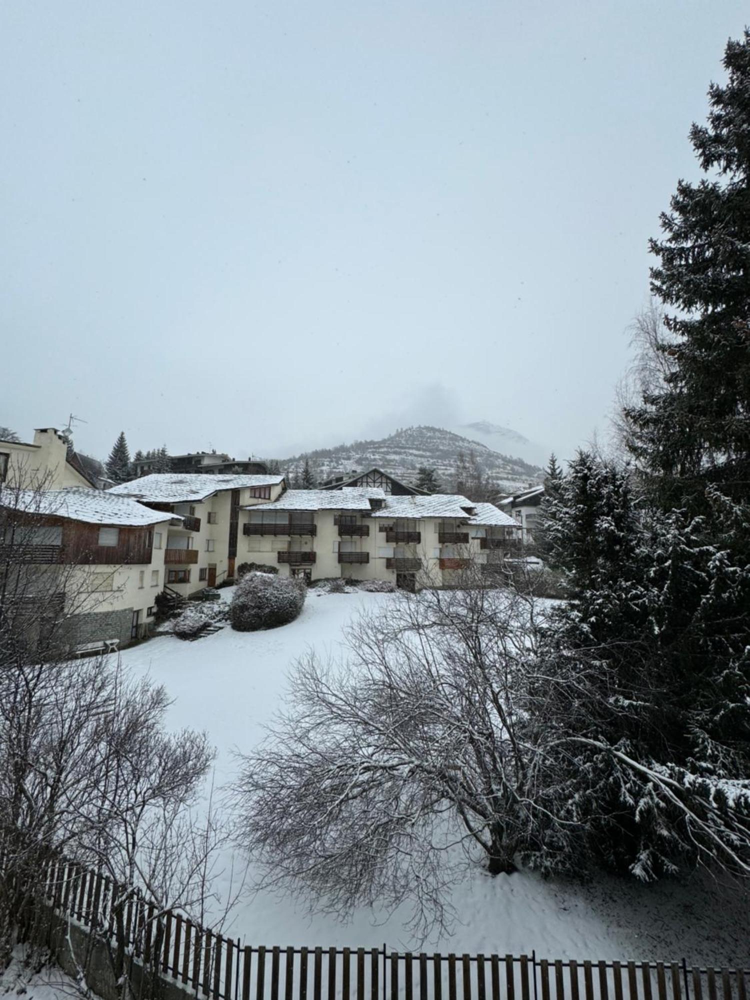 Gina'S Home - Appartamento Nel Cuore Di Bardonecchia Exterior foto